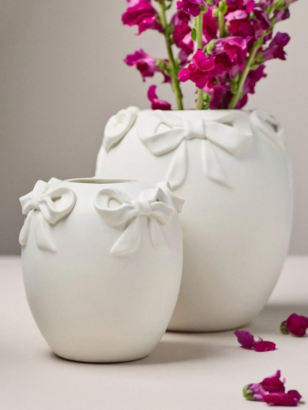 Anthropologie White Ceramic Bow Accent Vase